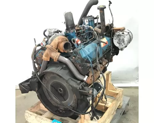 International T444 Engine Assembly