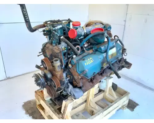 International T444 Engine Assembly