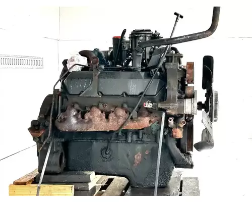 International T444 Engine Assembly