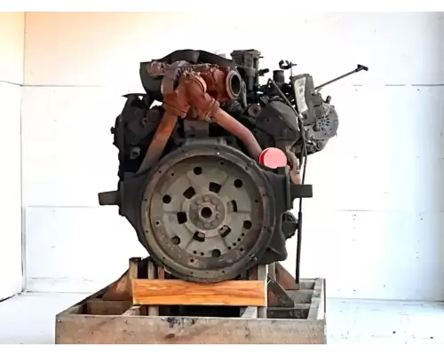 International T444 Engine Assembly