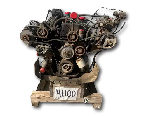 International T444 Engine Assembly
