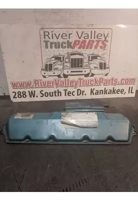 International T444 Valve Cover