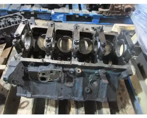 Cylinder Block International T444E Machinery And Truck Parts