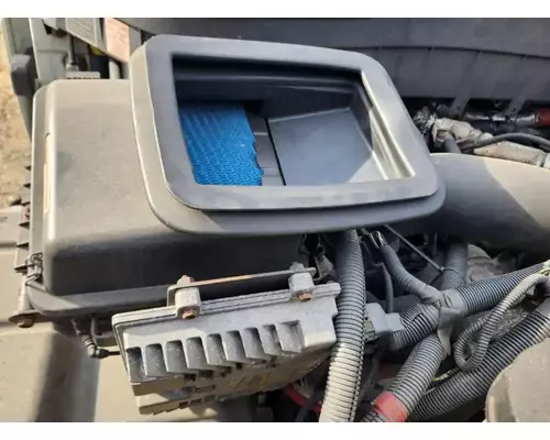 International TERRASTAR Air Cleaner