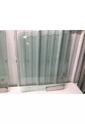 International TERRASTAR Door Glass, Front