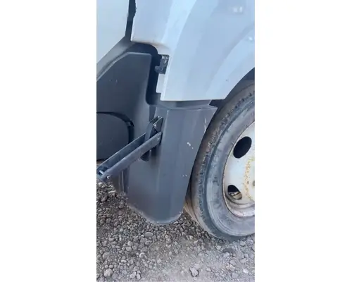 International TERRASTAR Fender Extension