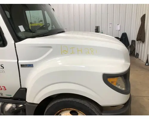 International TERRASTAR Hood