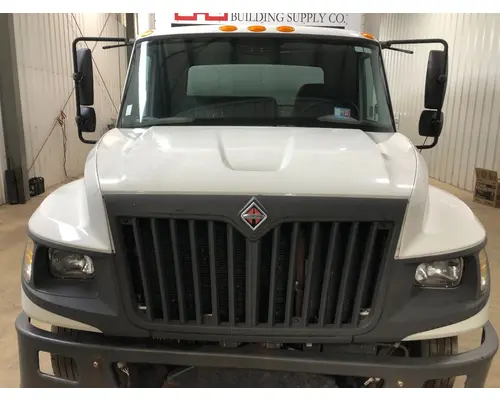 International TERRASTAR Hood