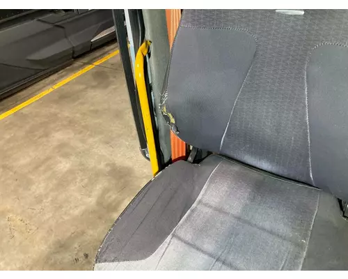 International TERRASTAR Seat (non-Suspension)
