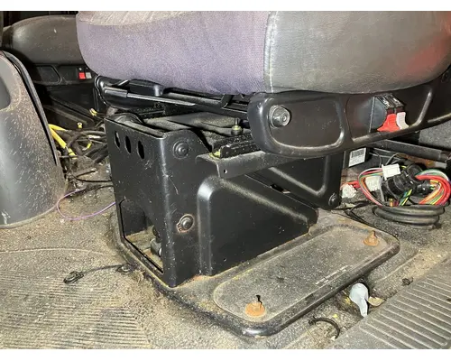 International TERRASTAR Seat (non-Suspension)