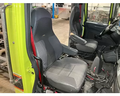 International TERRASTAR Seat (non-Suspension)