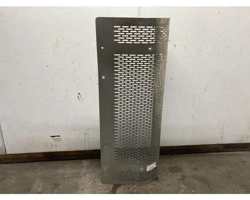 International TRANSTAR (8600) Exhaust Guard