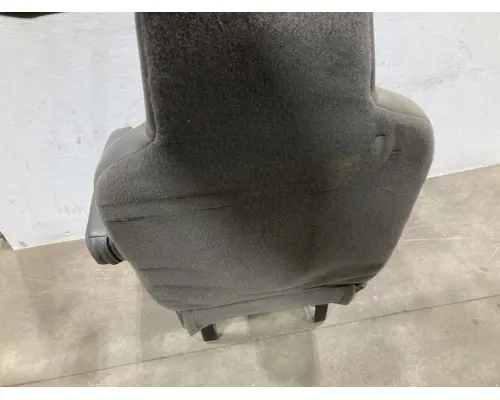 International TRANSTAR (8600) Seat (non-Suspension)