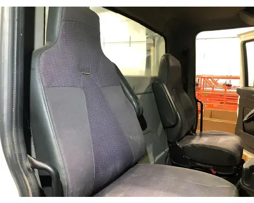 International TRANSTAR (8600) Seat (non-Suspension)