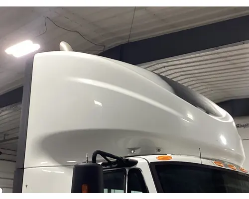 International TRANSTAR (8600) Wind Deflector
