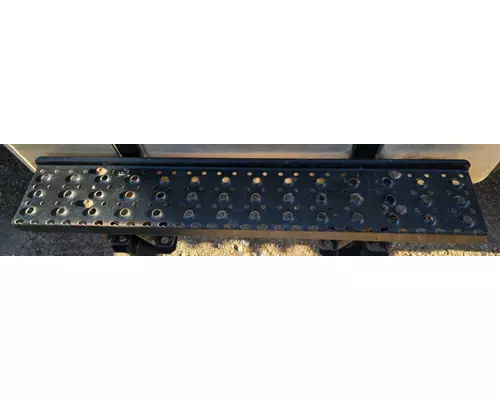 Step INTERNATIONAL TERRASTAR ReRun Truck Parts