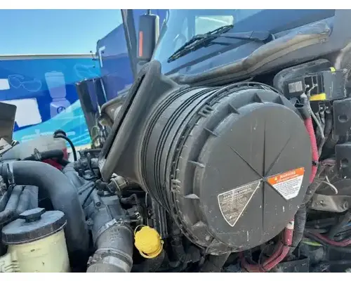 International TranStar 8600 Air Cleaner