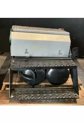 International TranStar 8600 Battery Box/Tray