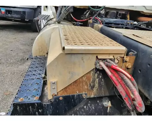 International TranStar 8600 Battery Box
