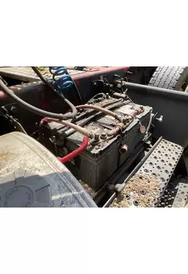 International TranStar 8600 Battery Box