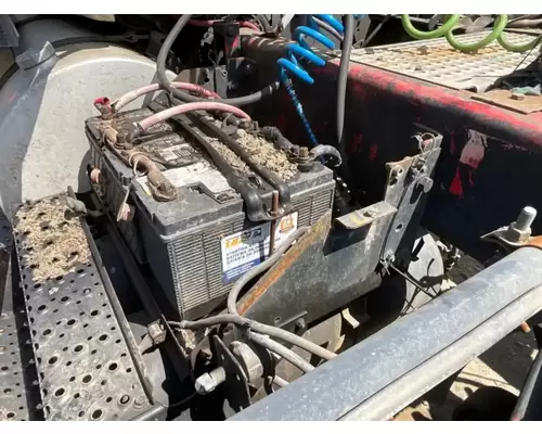 International TranStar 8600 Battery Box