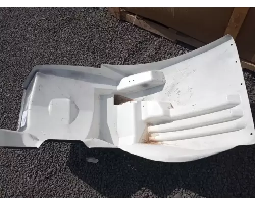 International TranStar 8600 Fender Extension
