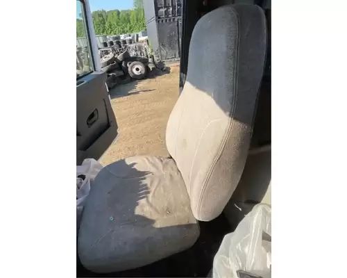 International TranStar 8600 Seat, Front