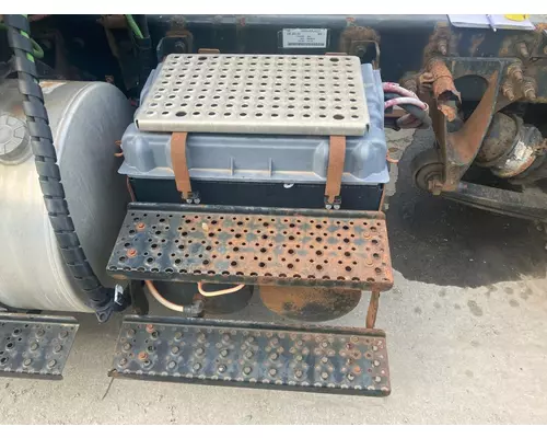 Battery Box International TRANSTAR (8600) Vander Haags Inc Kc