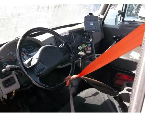 Cab INTERNATIONAL TranStar 8600 Garabedian Equipment Company, Inc - Fresno