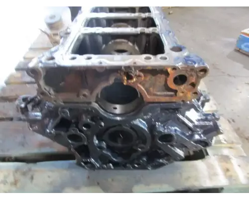 International VT-365 6.0L Cylinder Block