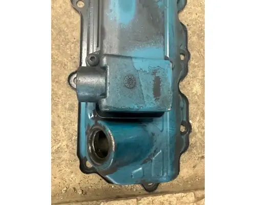 International VT-365 6.0L Valve Cover