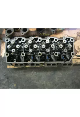 International VT 365 Cylinder Head