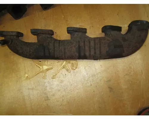 International VT 365 Exhaust Manifold