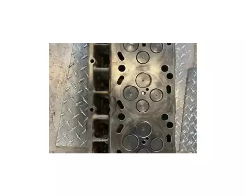 International VT275 Cylinder Head