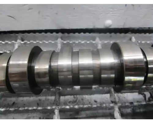 International VT365 Camshaft