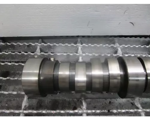 International VT365 Camshaft