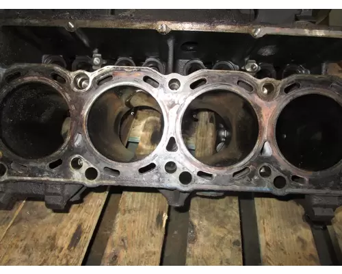 International VT365 Cylinder Block