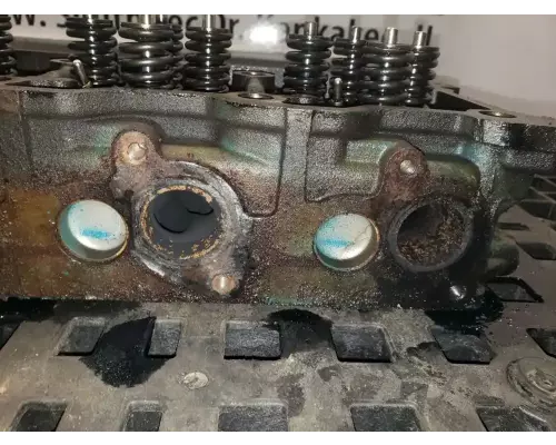 International VT365 Cylinder Head