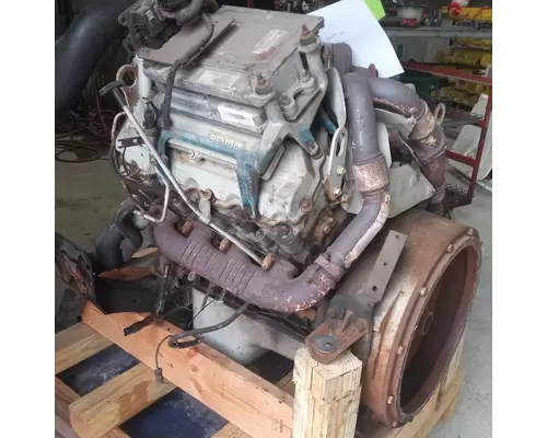 International VT365 Engine Assembly