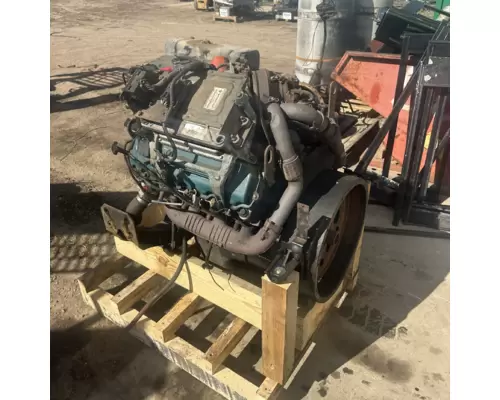 International VT365 Engine Assembly