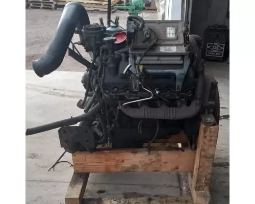International VT365 Engine Assembly