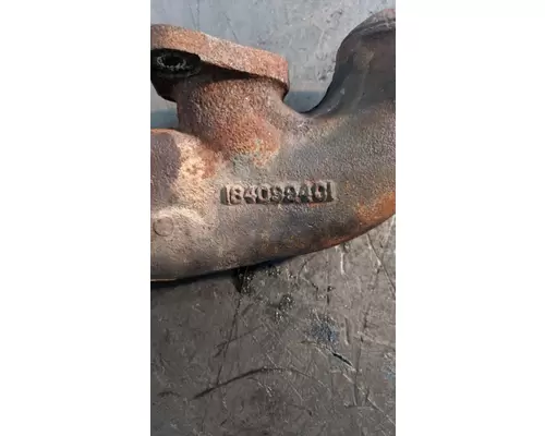 International VT365 Exhaust Manifold