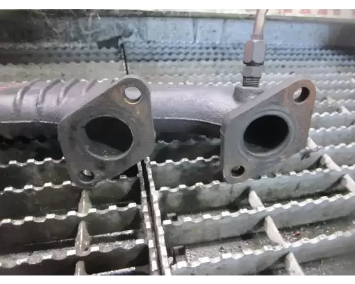 International VT365 Exhaust Manifold