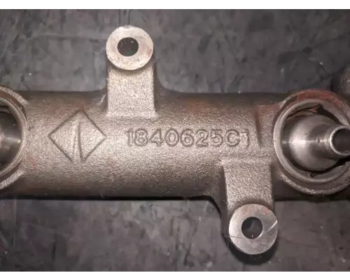 International VT365 Fuel Injector