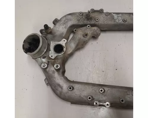 International VT365 Intake Manifold