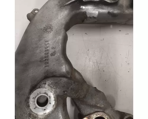 International VT365 Intake Manifold