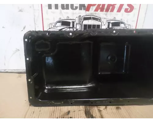 International VT365 Oil Pan