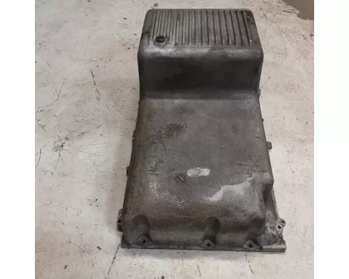 International VT365 Oil Pan