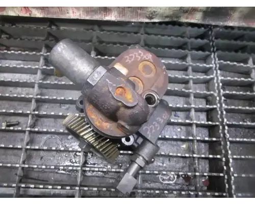 International VT365 Oil Pump