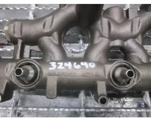 International VT365 Oil Pump